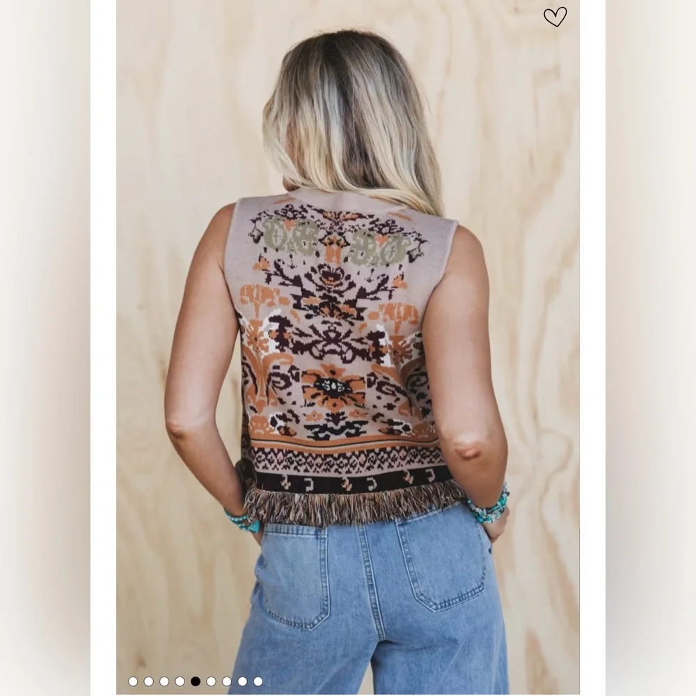 Desert Shine Knit Tie-front Vest in Taupe. Size Large NWOT (skirt not available) - Picture 2 of 5